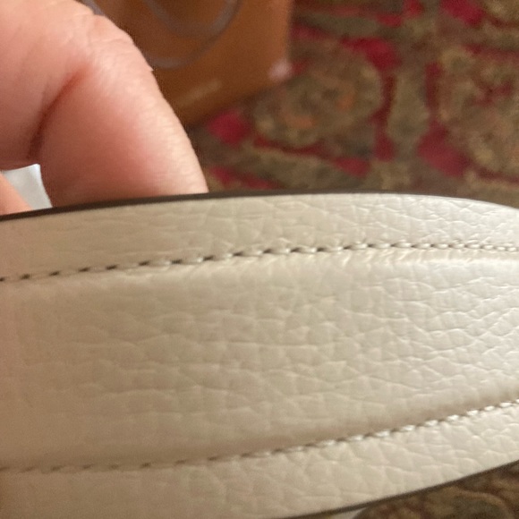 Michael Kors Lydia hobo in cream. Never worn. - Picture 3 of 7